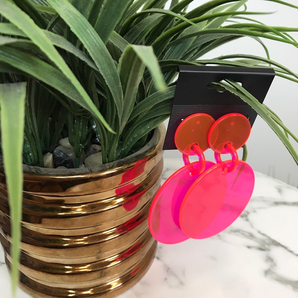 ‼️ Neon Hot Pink Acrylic Circle Drop Earrings - Picture 3 of 7